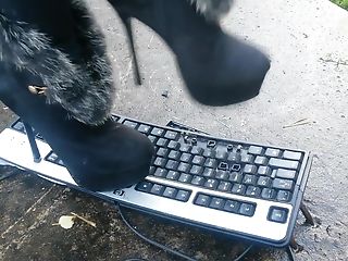 Lady L Crush Keyboard With Black Sexy Boots